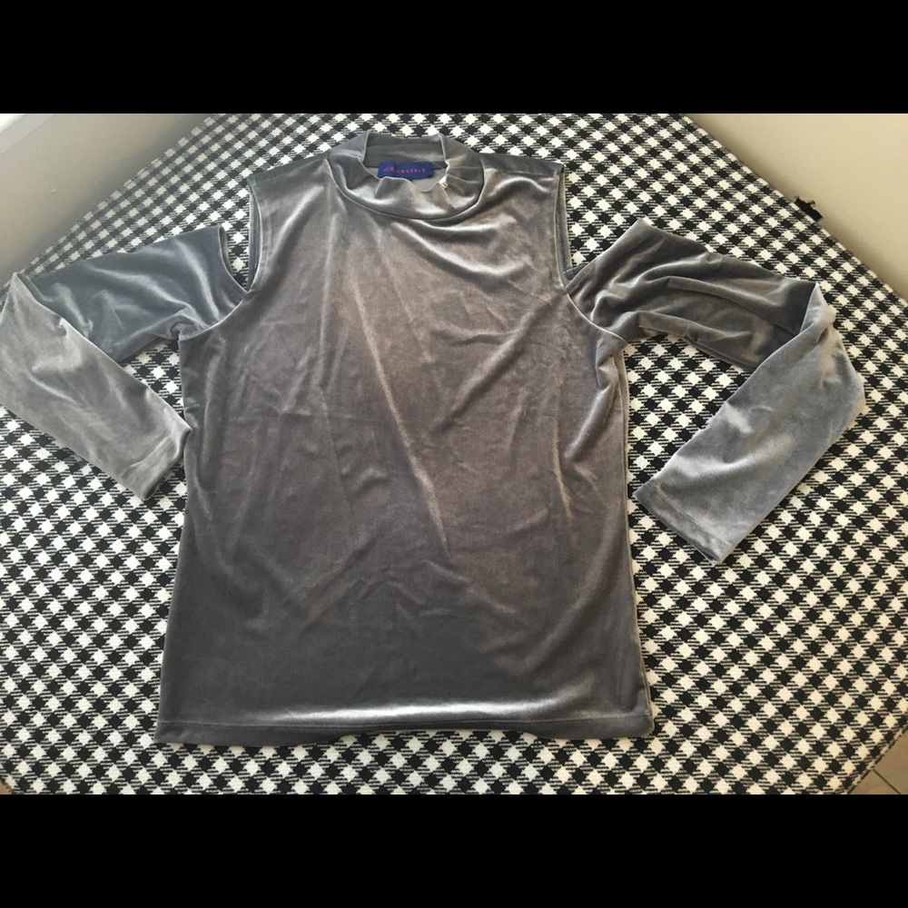Cold Shoulder Top in Metallic Gray!